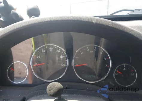 2010 Jeep Liberty Sport z USA, uszkodzony, nr VIN 1J4PN2GK5AW153467